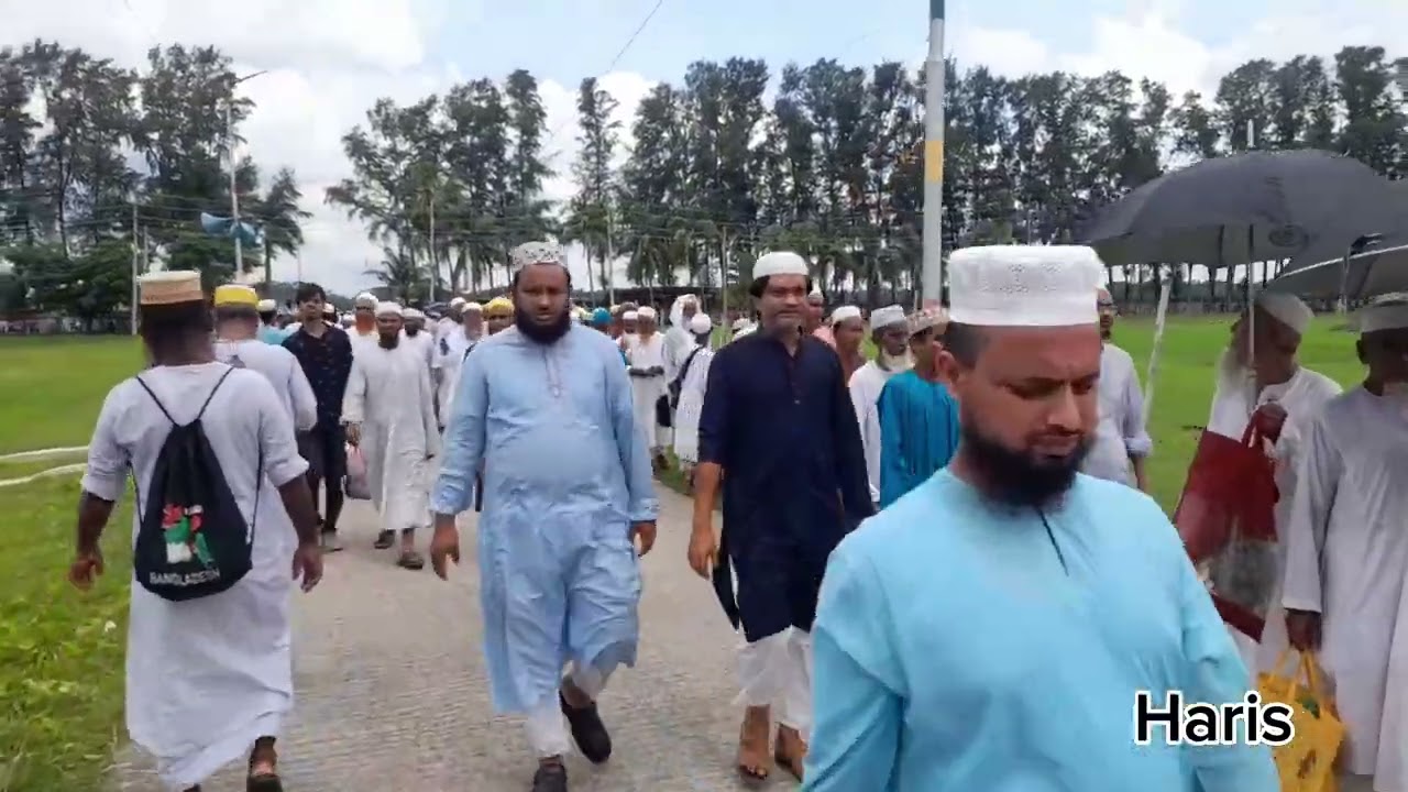 ছারছীনা দরবার শরীফের পীর সাহেব হুজুরের বিদায়।শেষ বারের মত দেখতে এবং জানাযায় অংশগ্রহনে মুসল্লীদের ভীড়