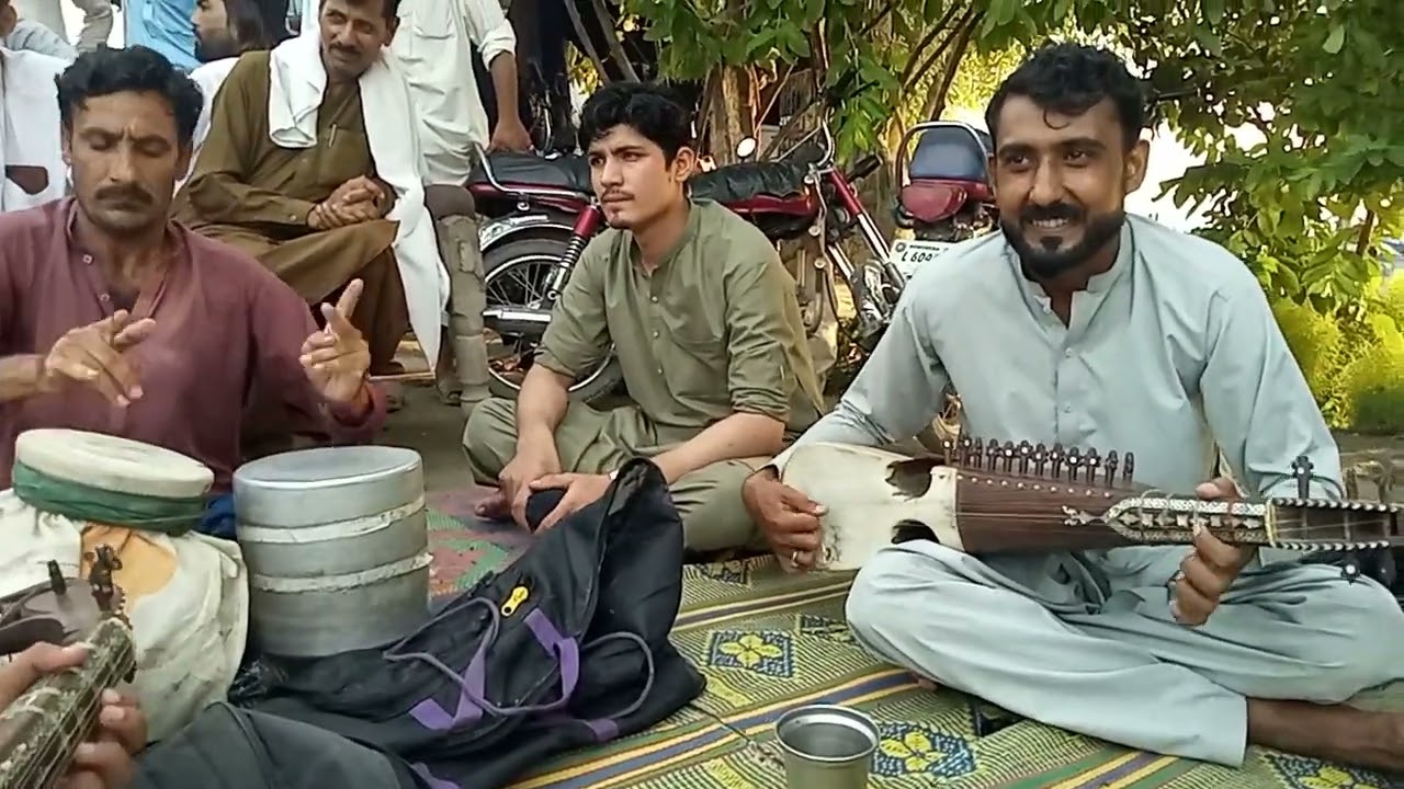 Rabab mange da sajid ustaz pa awaz hkole ghazal .  ma pa jara paregdawi ao ta pa handa lara she
