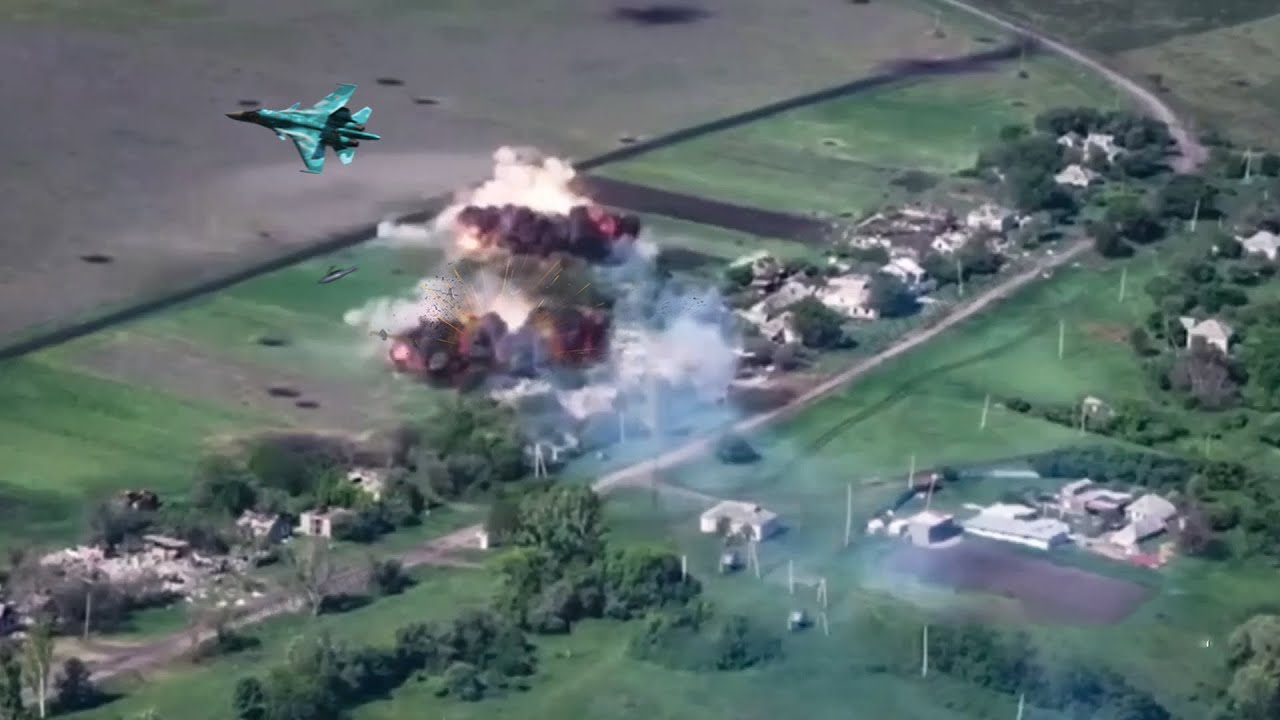 Кадры разрушений!! Российский Су-34 бомбит Редкодуб бомбами ФАБ