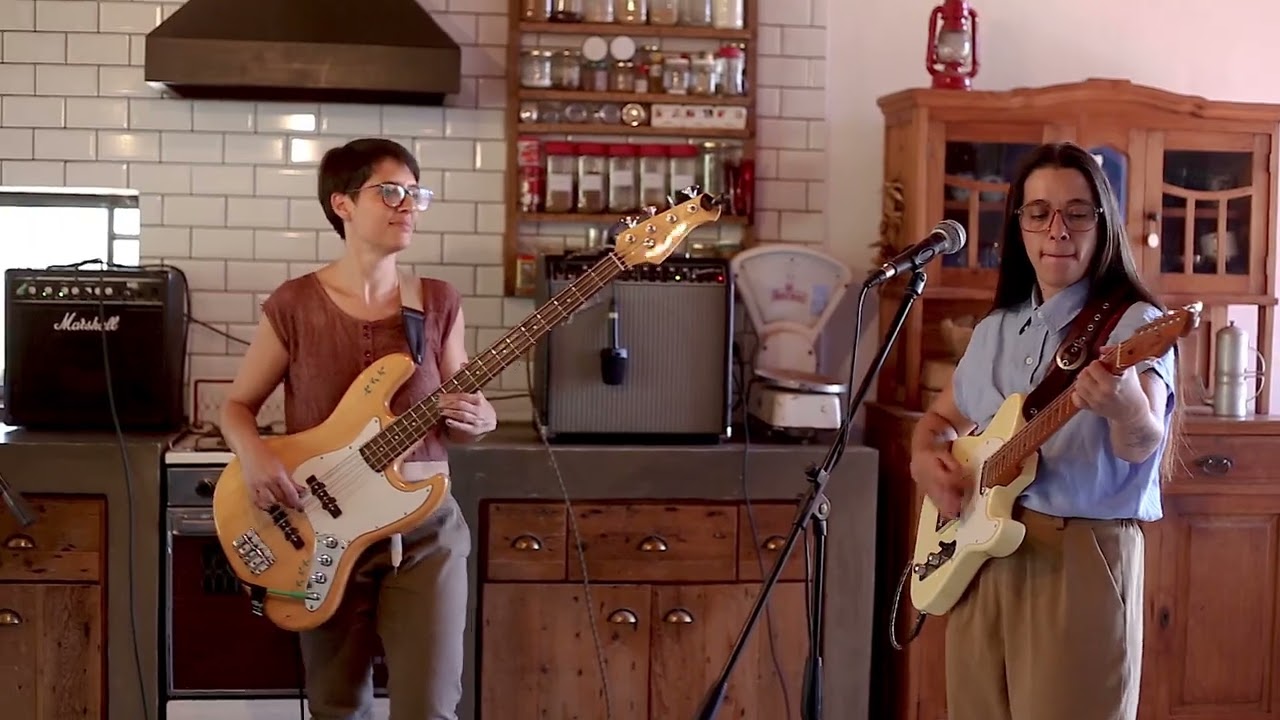 Agua con sal - en vivo - Casa azul