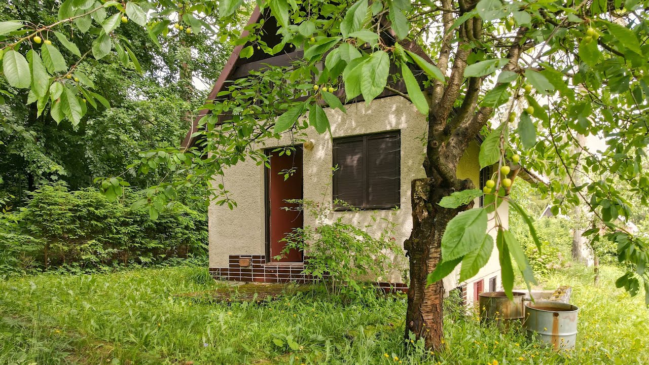 Murovaná chata, Karvaša a Bláhovca, Vrútky