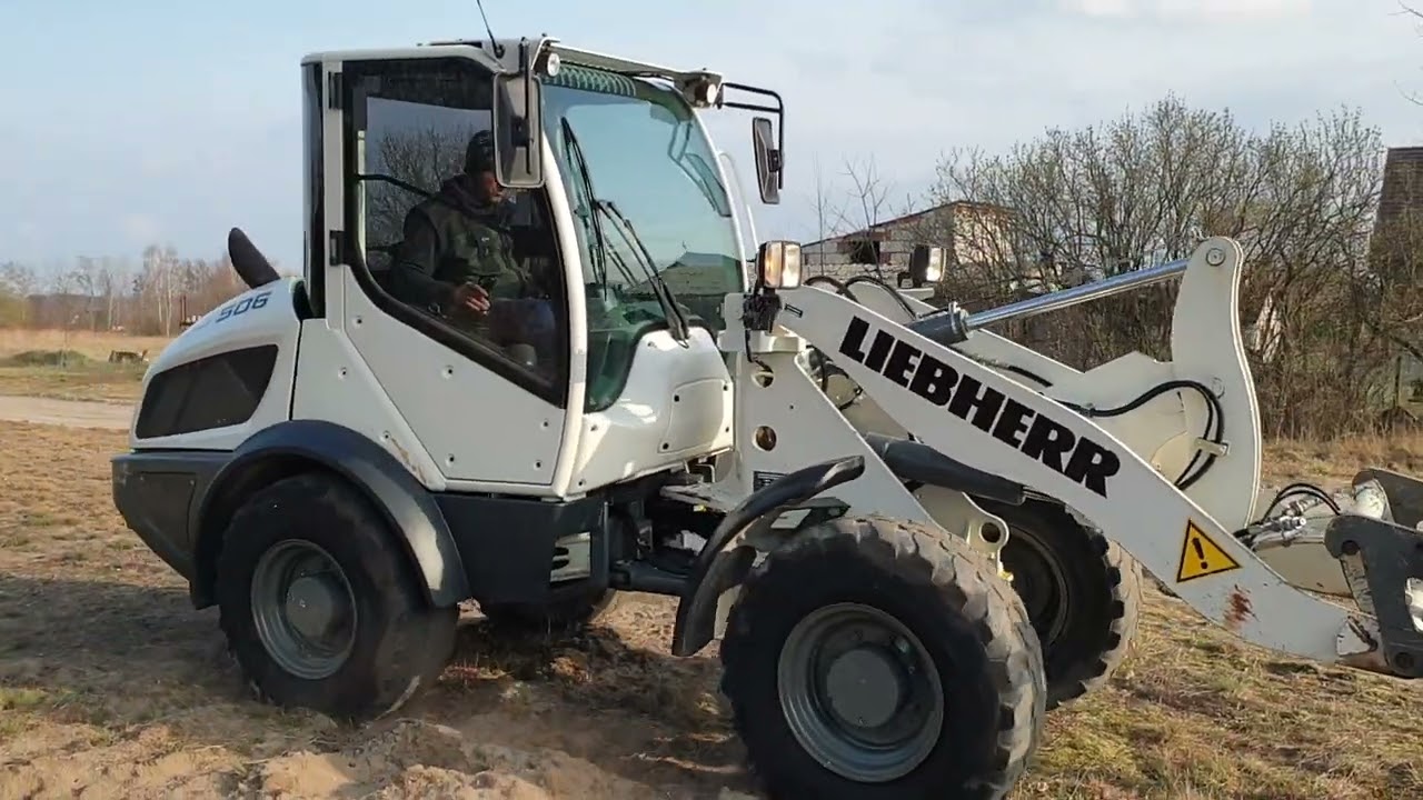 ładowarka kołowa, przegubowa LIEBHERR L506C