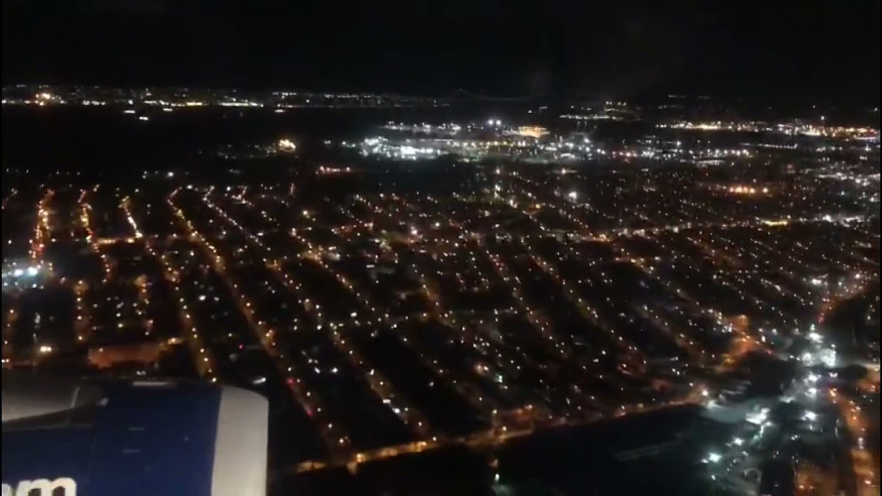 Vuelo Santiago Newark, sale de día y llaga de noche.