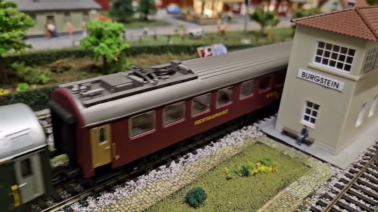 Jouef SNCF CC 72000 und 70000