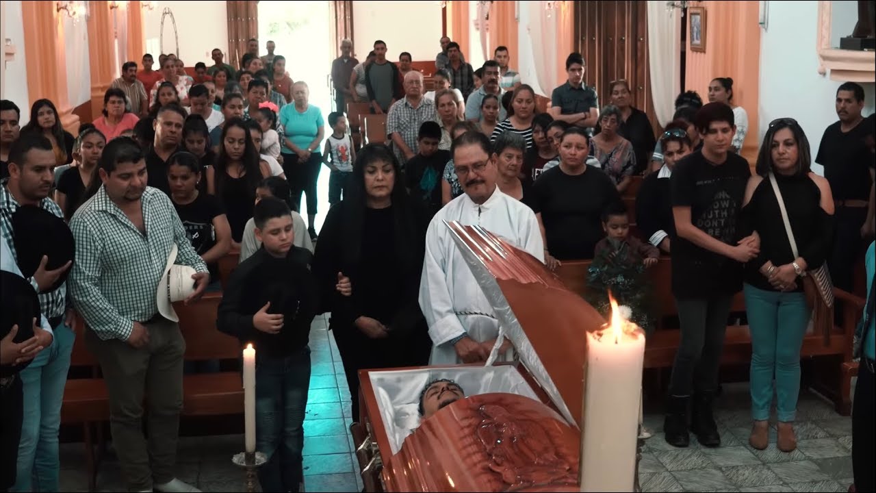 Banda Movil - Misa de Cuerpo Presente (Video Oficial 2019) EN VIVO