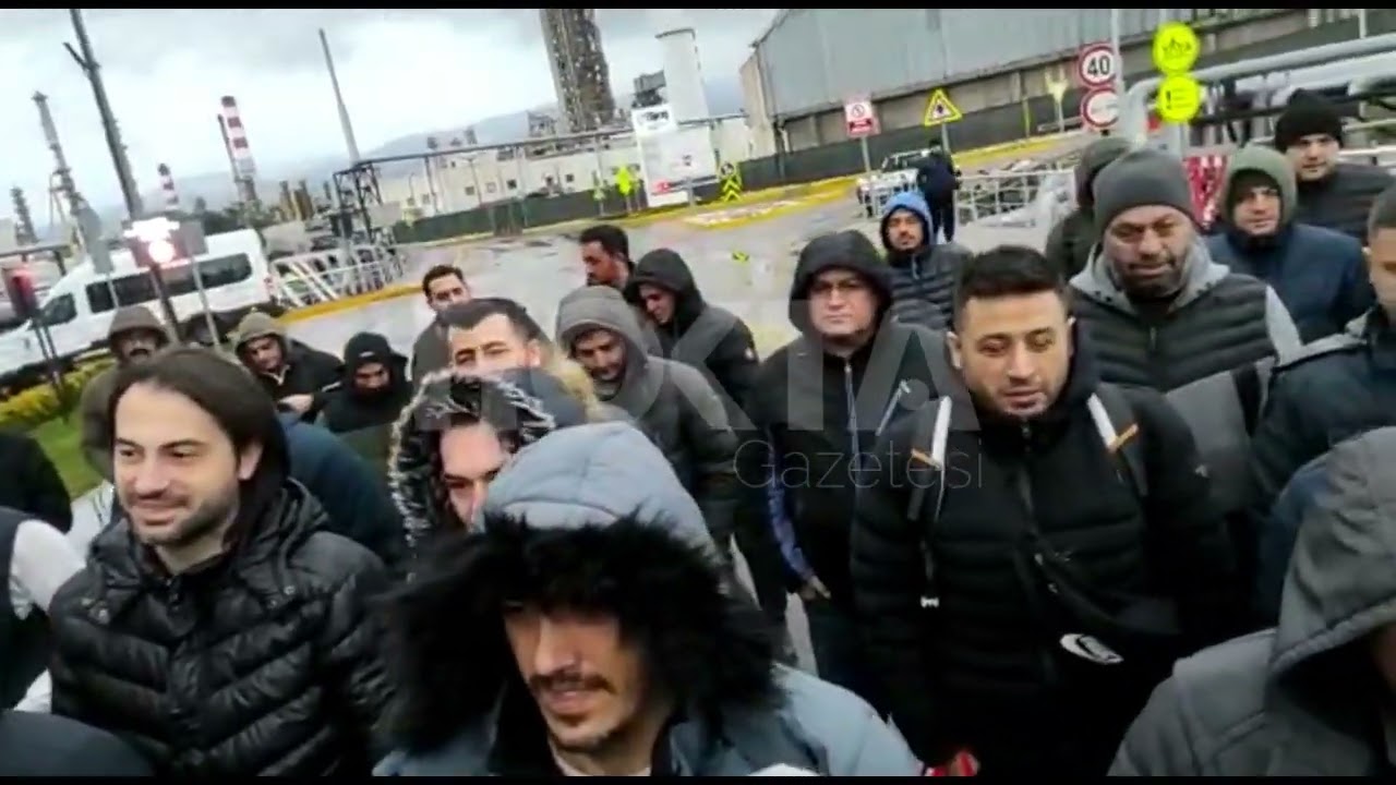 T&Uuml;PRAŞ iş&ccedil;isi gemileri yaktı. D&ouml;nmek yok!