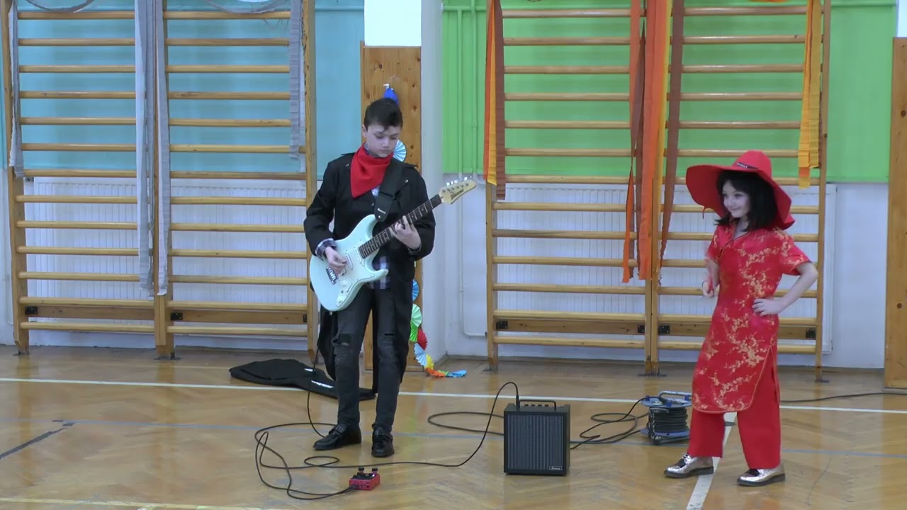 Kiss Bálint farsang - 5.b