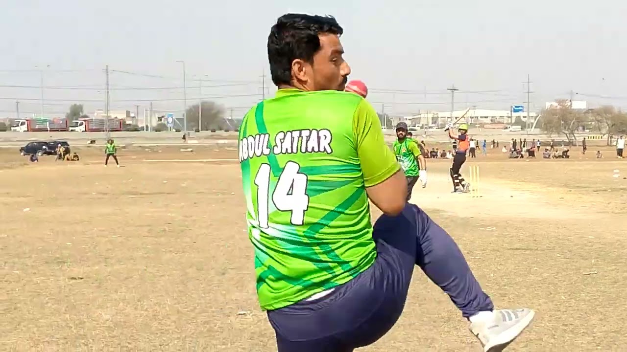 Khiladi cricket khel rahe hain 💖💖