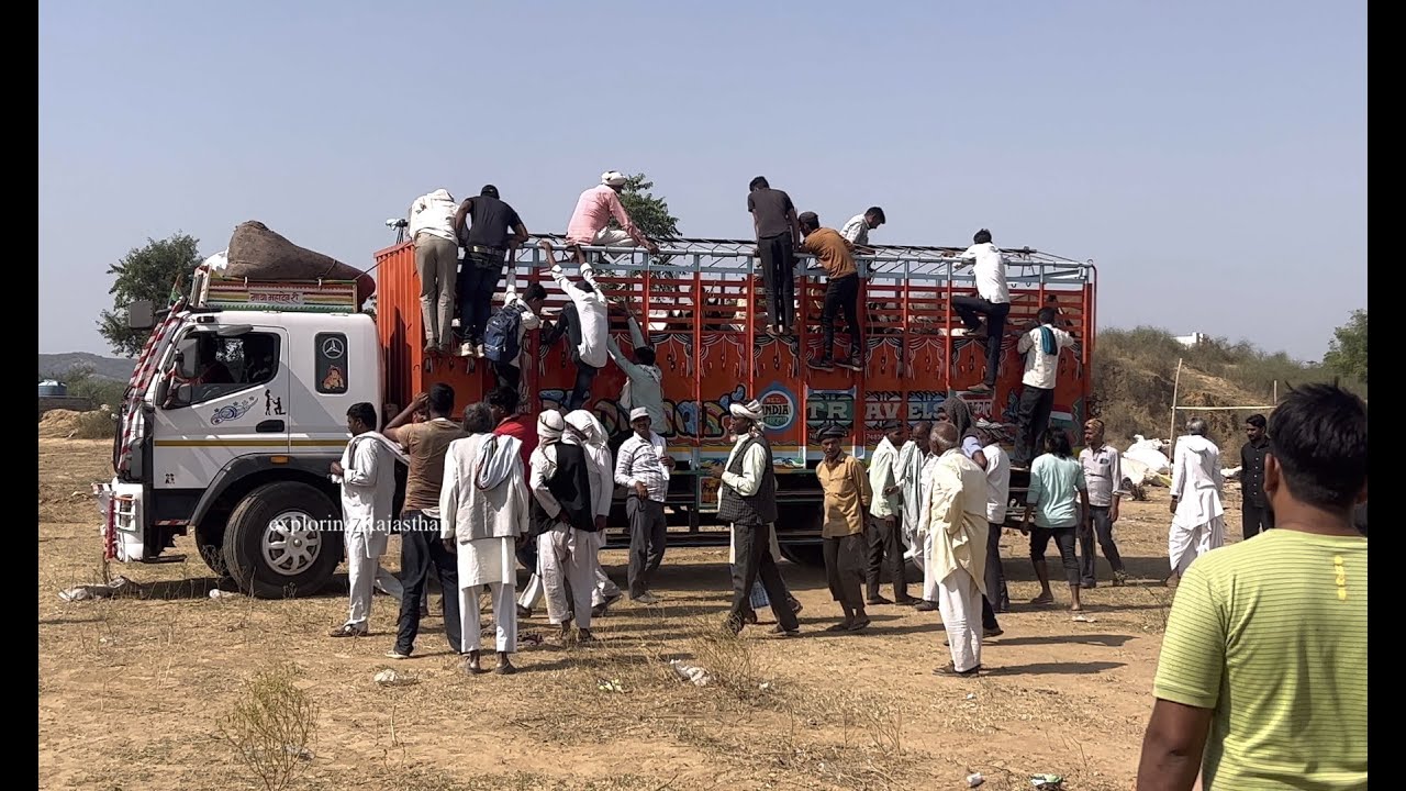 एक ट्रक के पीछे पूरा मेला दस मिनिट में बिक गया पूरा ट्रक #खलखानीमातामेला
