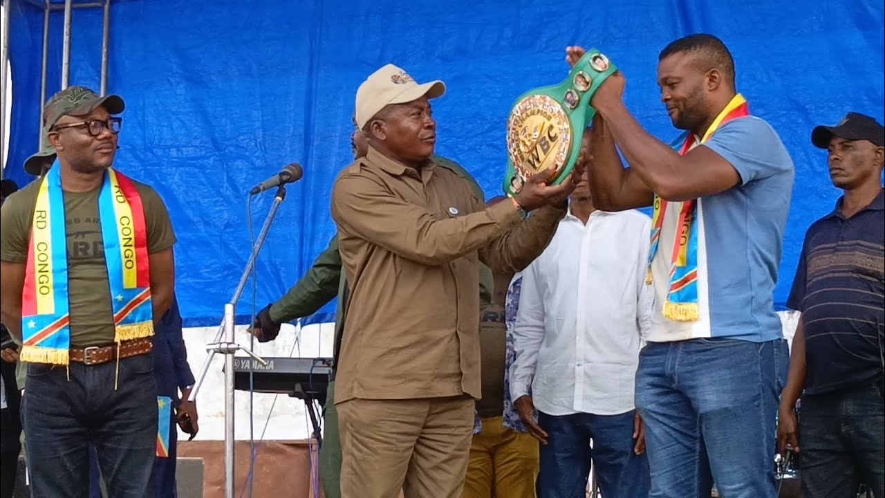 Junior MAKABU lance le championnat de boxe à Kananga ( combat sanglants)