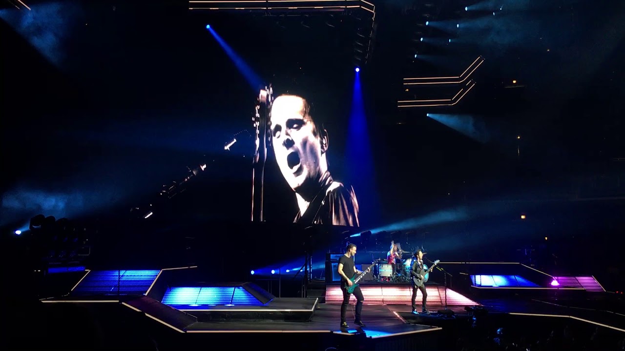 MUSE - Hysteria & Cherub Rock cover - Live in Chicago (April 12, 2019)