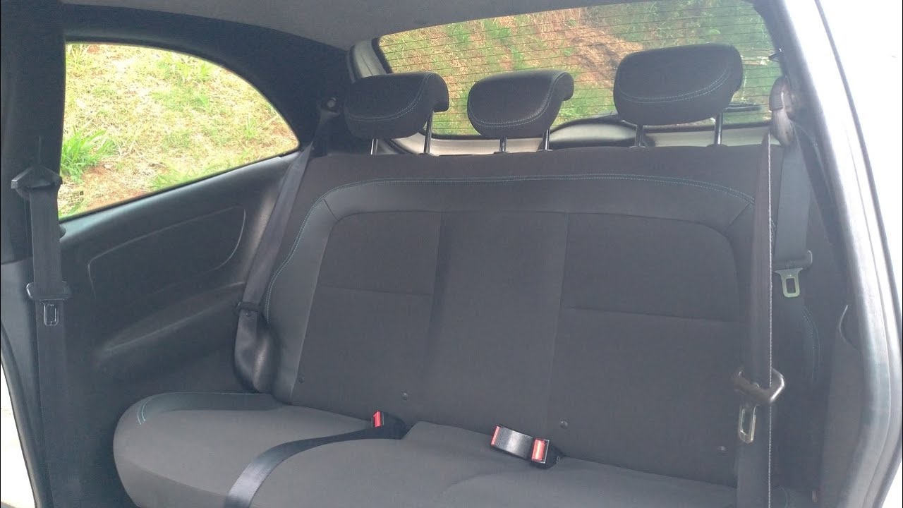 Celta com banco Traseiro do Onix  (Adaptação nos detalhes)