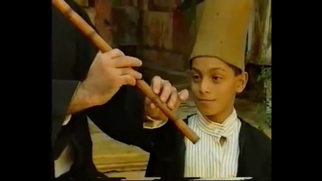 A Glance at Shaykh 'Ali al Darwish ENG Sub لمحة عن الحياة الموسيقار الاستاذ شيخ علي الدرويش