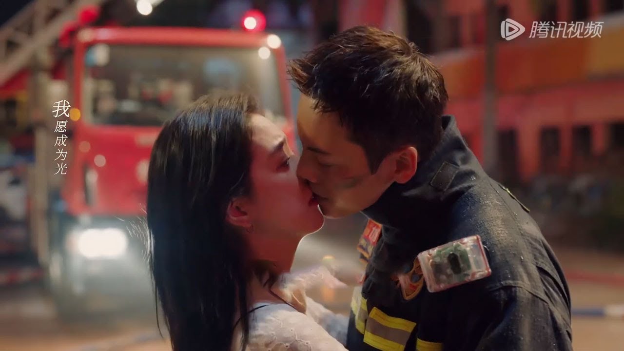 Сюлай, наконец, простил Шичуань, и они поцеловались, едва избежав смерти.