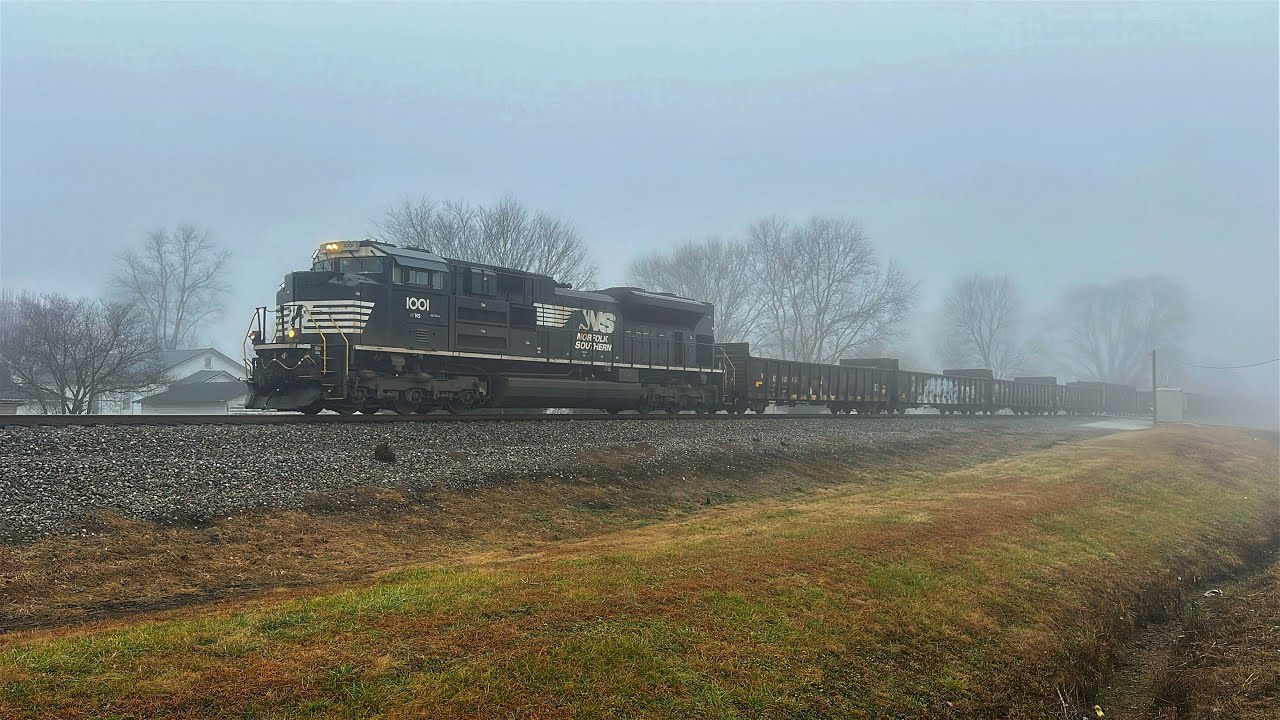 Norfolk Southern 171 with 1 leader & mid dpu heads thru Rockwood Tennessee 