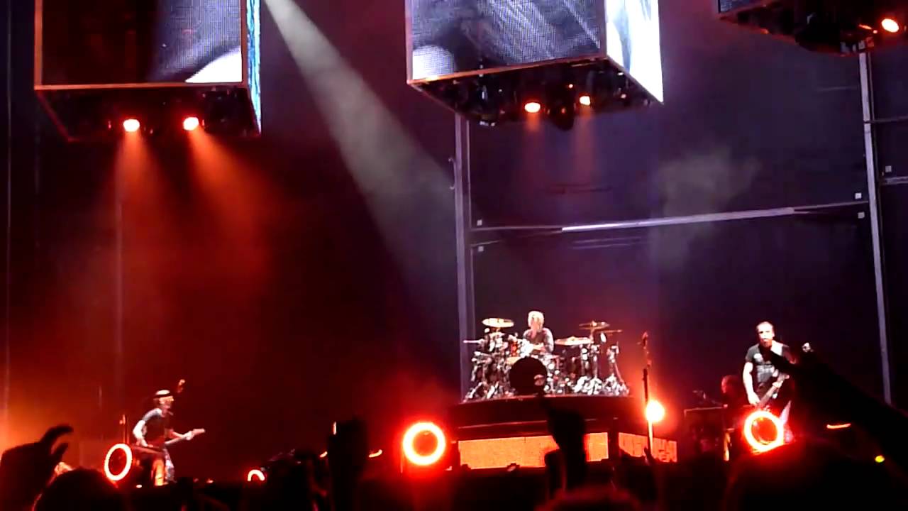 Muse - Stockholm Syndrome (Live Bassendean Oval, Perth 2010)