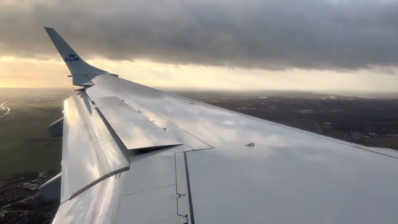 KLM Flight from Amsterdam into Newcastle 20/02/22 Storm Eunice Bad Turbulence and landing