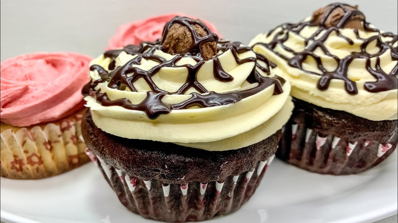 How to make Bakery Quality Cupcakes for Valentines or Birthdays