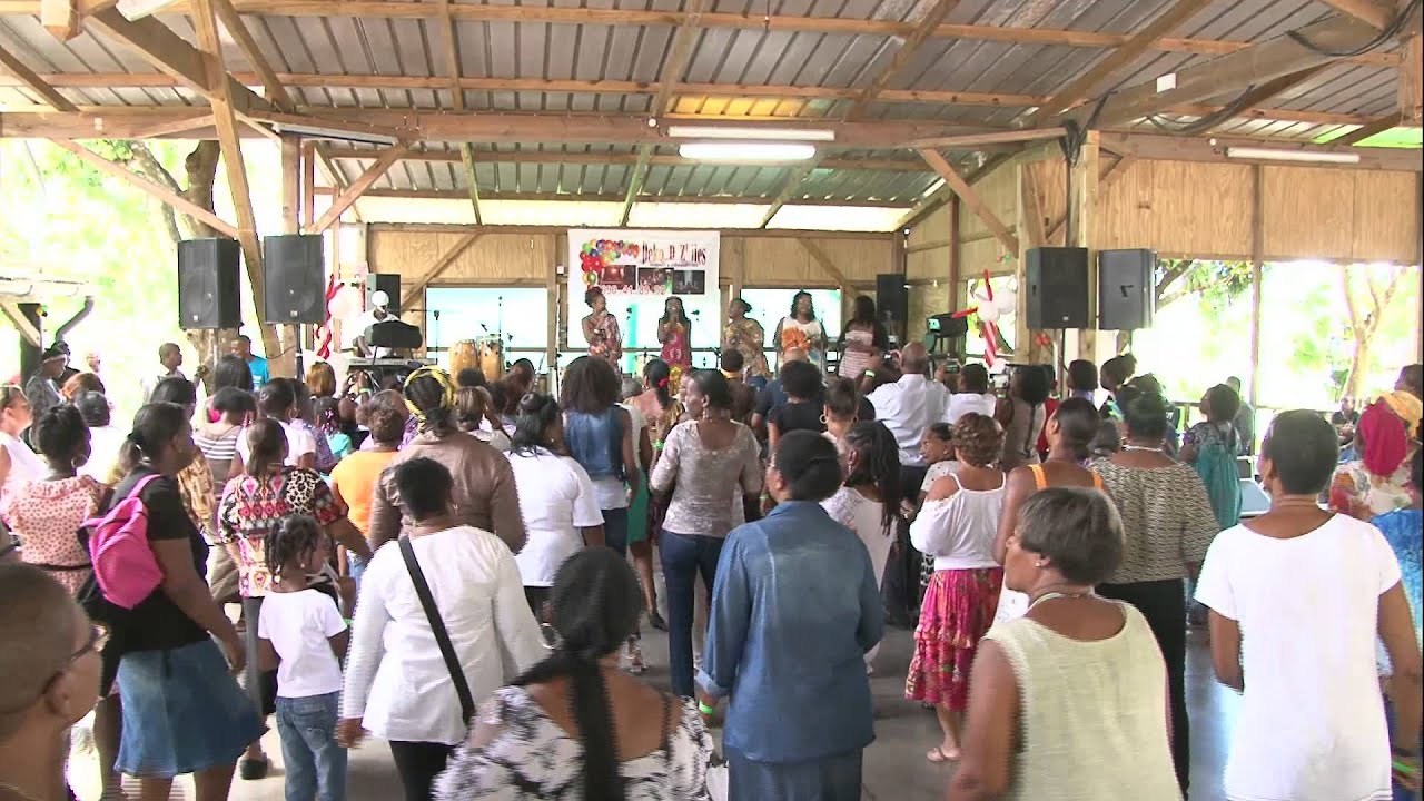 Anna Teko, Dominique Zorobabel et le groupe 4me