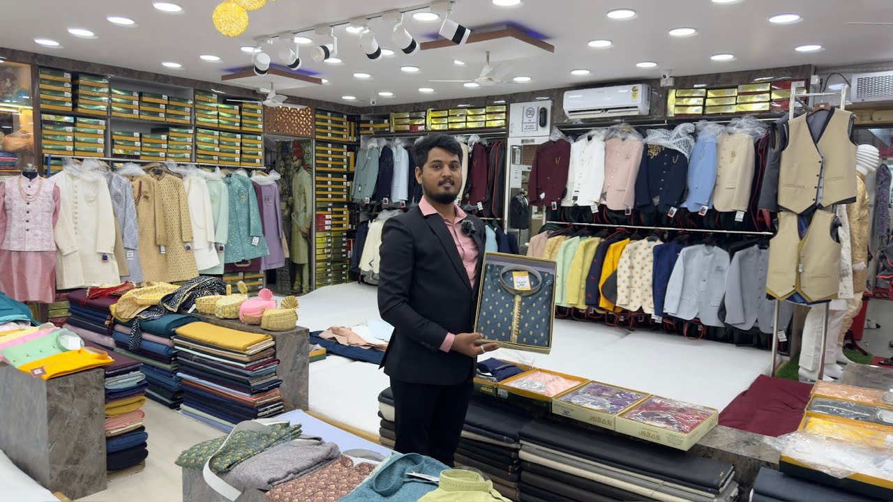 Chickpet Bangalore Wholesale Men's Wear with Affordable price Suiting Shirting Suits