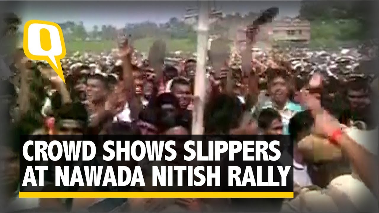 Nitish Kumar Shown Slippers at Nawada Rally