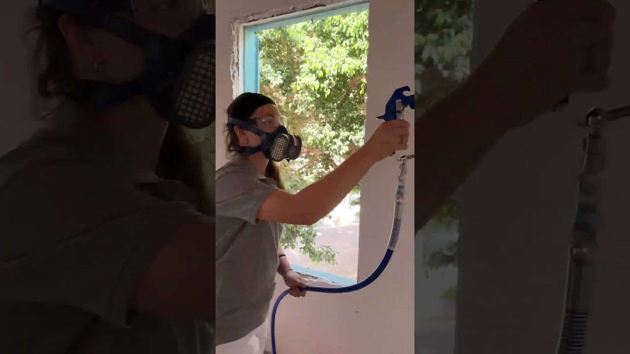 Efficient Plastering with Graco airless sprayers