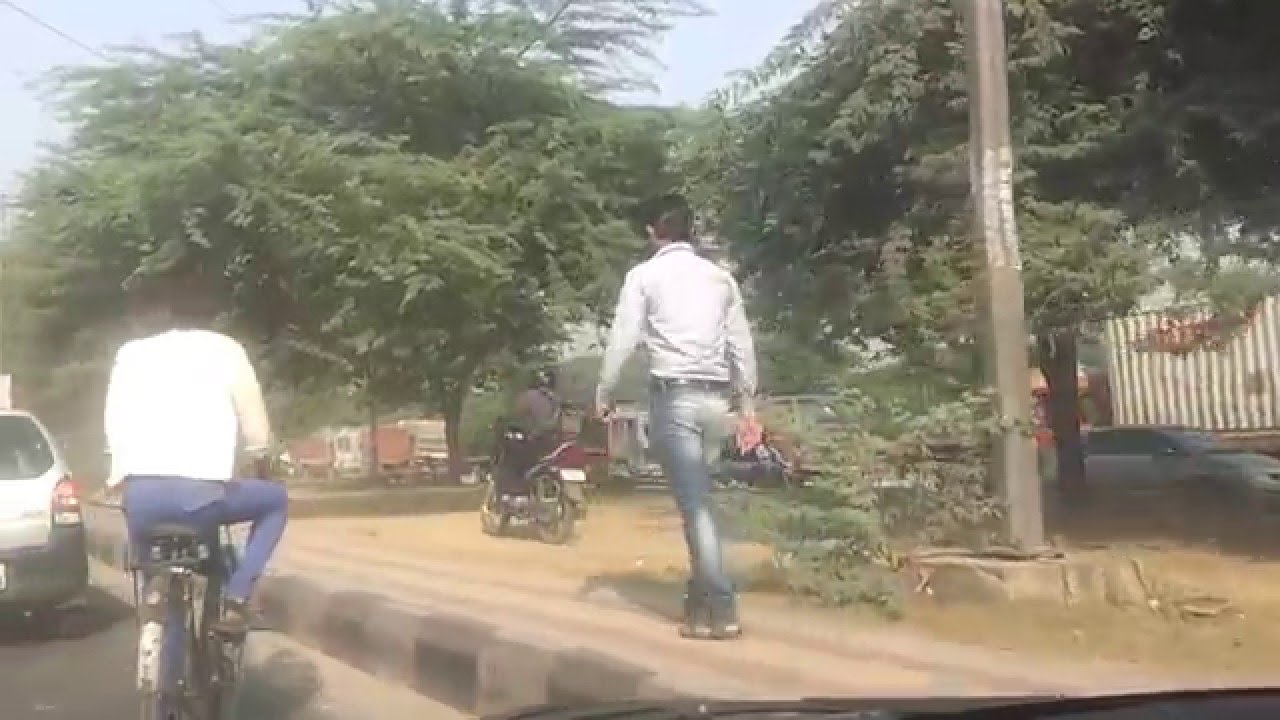 20121009 090009 Traffic Rule Violation New Delhi 1