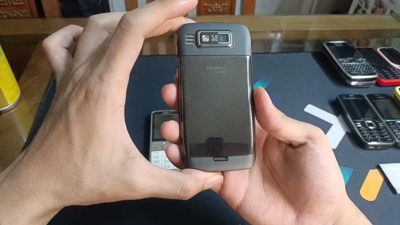 Bên em mới về được 2 máy Nokia zin nguyên bản nét keng. Anh chị mua máy liên hệ Zalo 0346688386. 