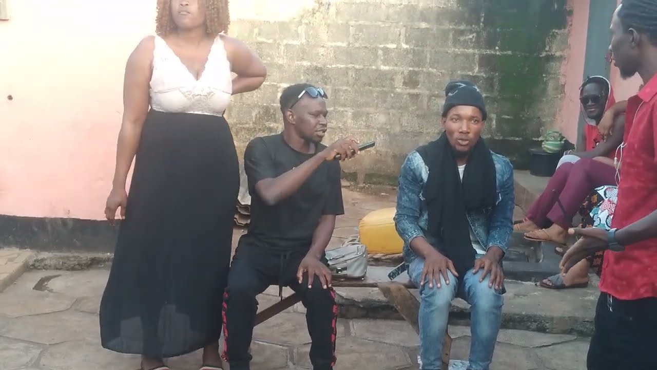 Mingo en de répétition😂😂😃😂😃