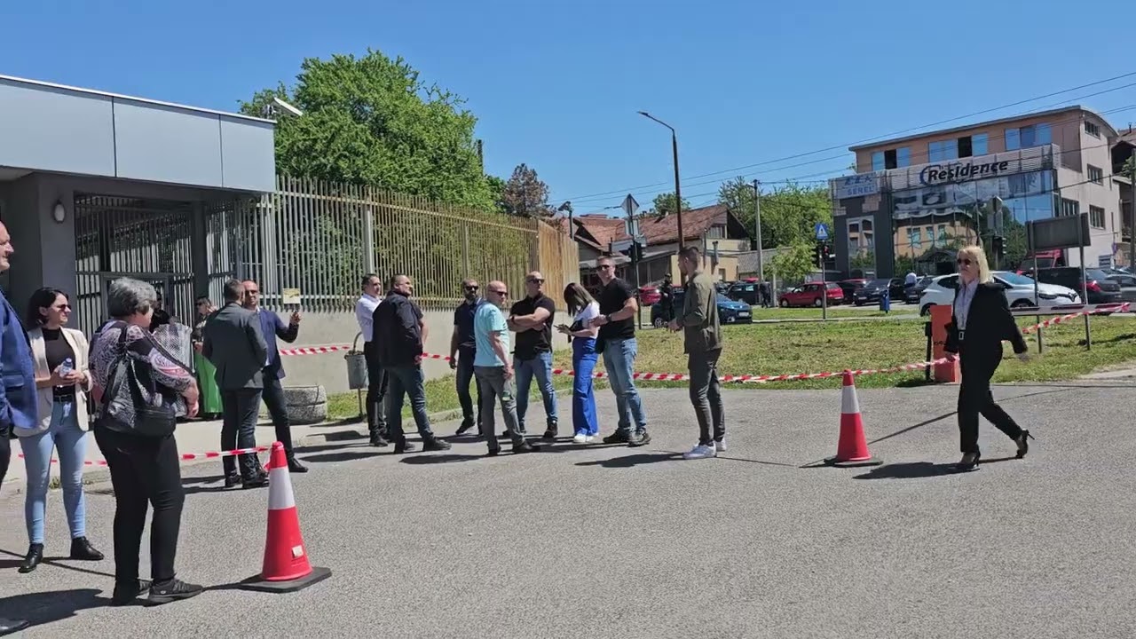 Pristalice Milorada Dodika stigle ispred Suda BiH