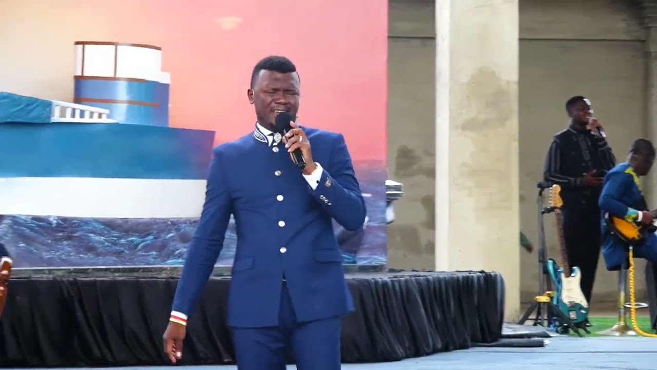 I Speak in Tongues | Spontaneous Worship by Pastor Obed Obeng-Addae