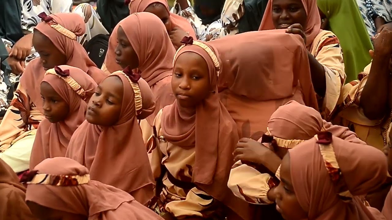 ISLAMIYAH LADIES - MJA ZINDUKA (Official Video Performance)