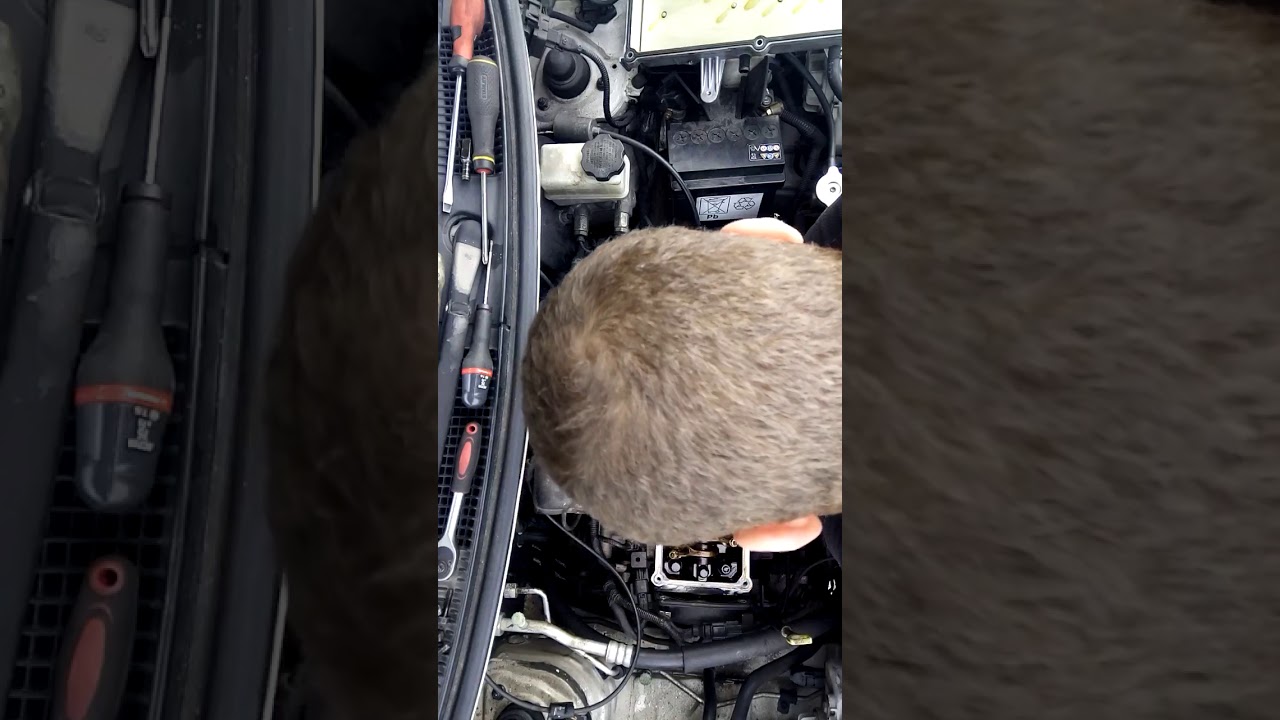 Réglage des doigts culbuteurs (hyundai atos)ضبط أصابع الهزاز