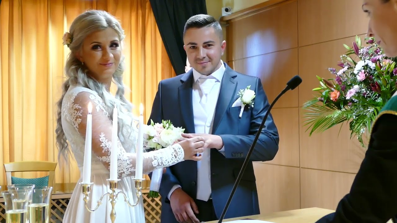 Edina es Attila polgari eskuvo