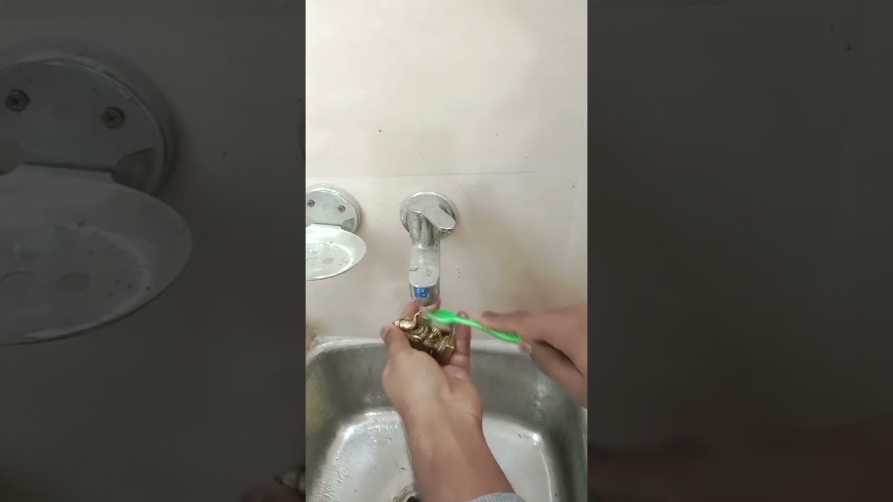 how to clean brass items #shorts #youtubeshorts  #brass #brasscleaning #brasso #brassitems