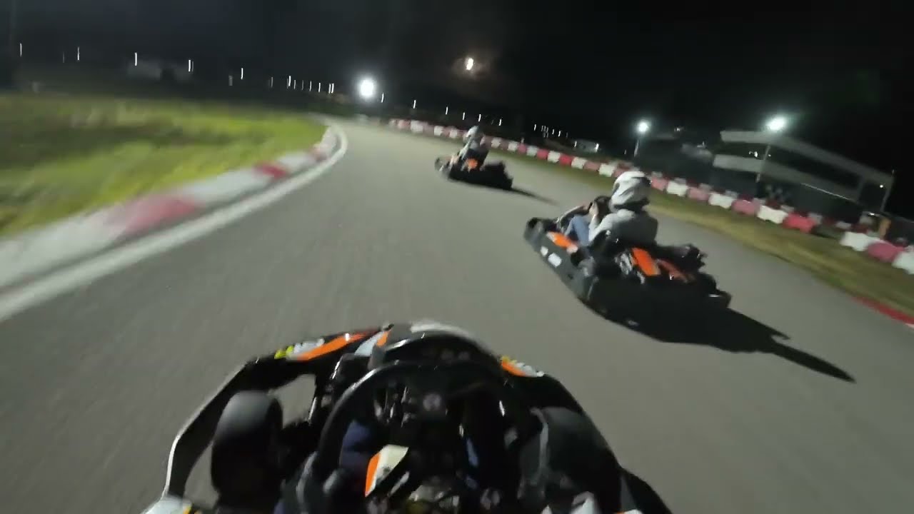 Karting Kartódromo FM Kart 76 V.N.Poiares - Prova 30 min livres.