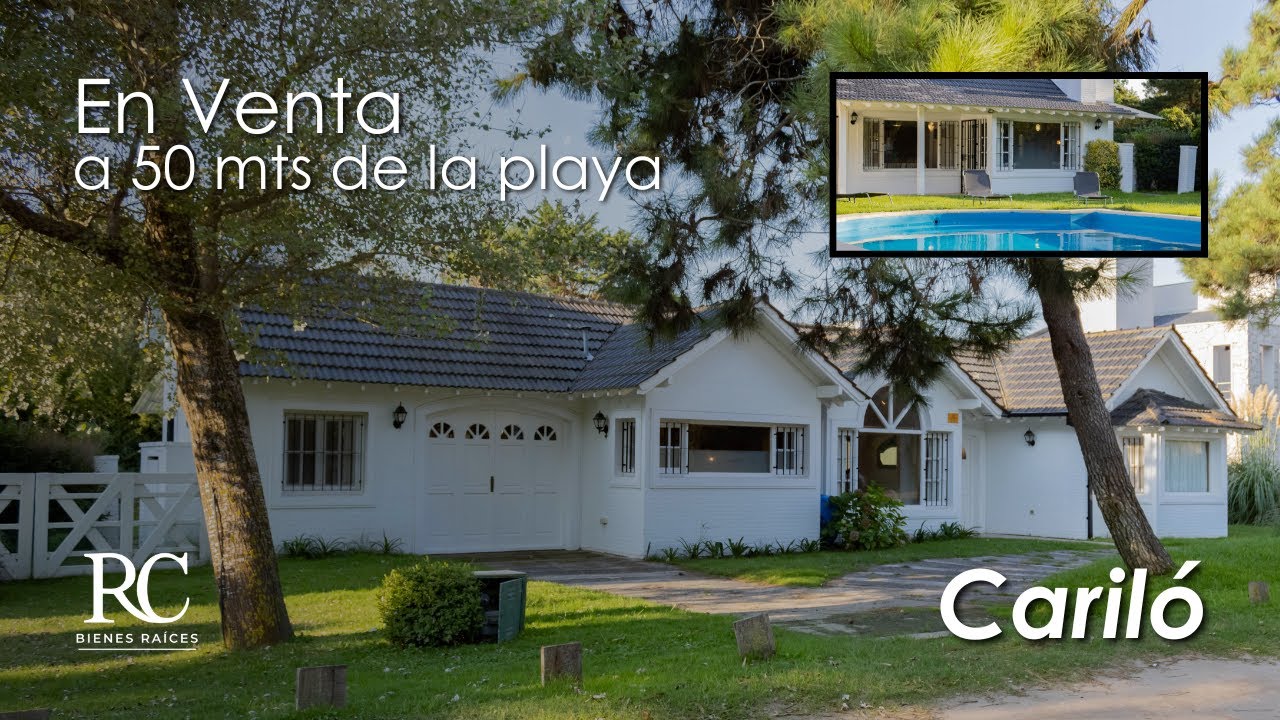 Casa de 3 dormitorios y dependencias con piscina a una cuadra y media de la playa en venta en Cariló