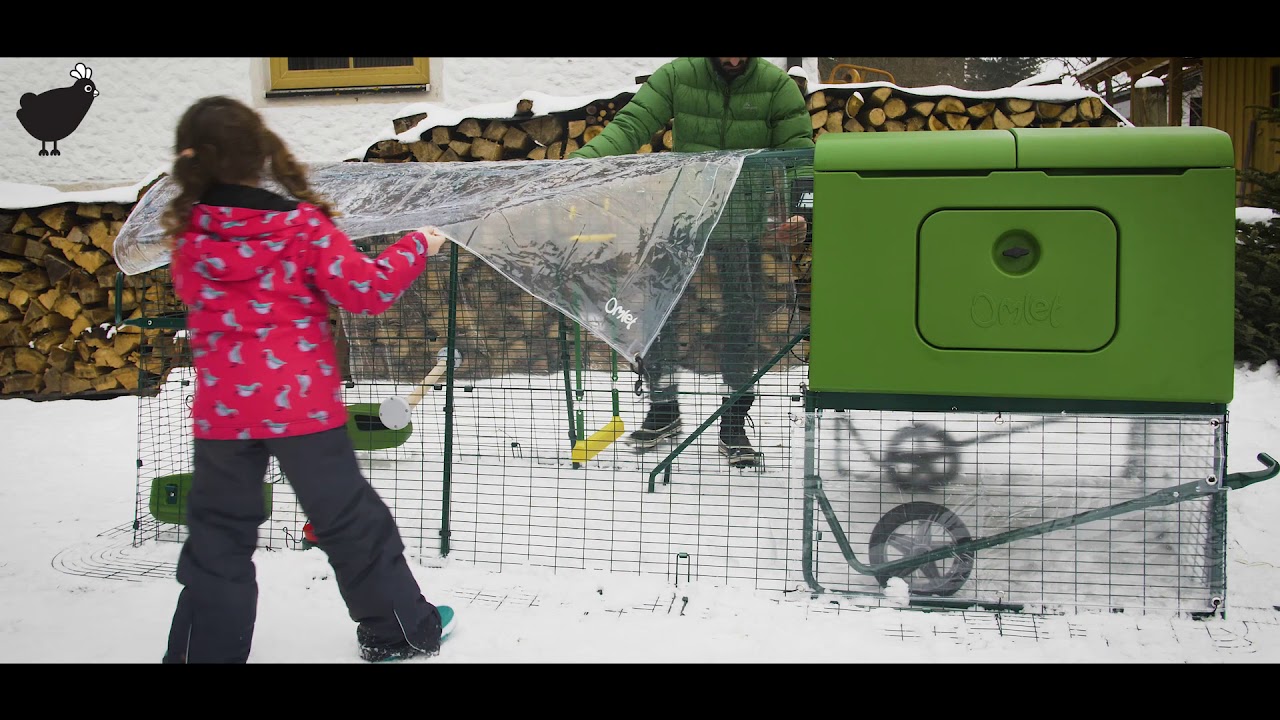 H&aring;ll h&ouml;nsen varma i vinter - H&ouml;nshuset Eglu Cube | Omlet Sverige