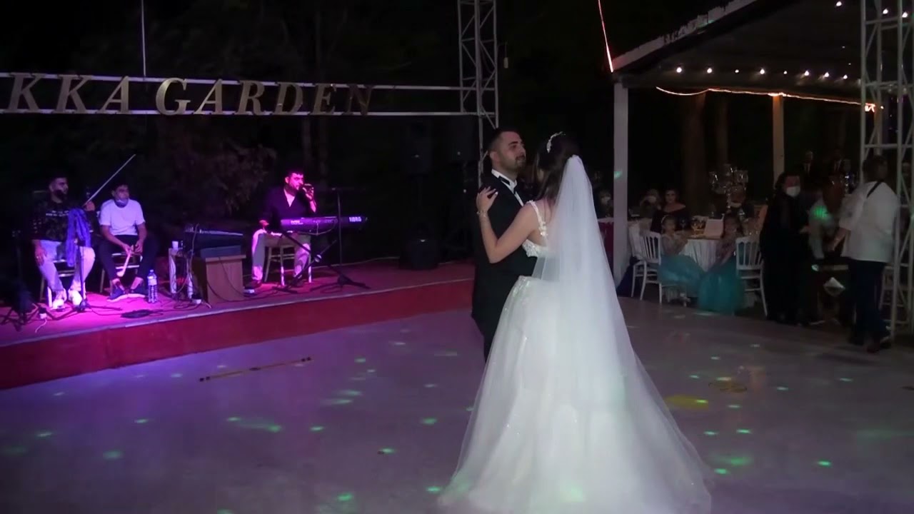 Şevval & Onurcan İlk Dans(Müslüm Gürses-Seni Yazdım)