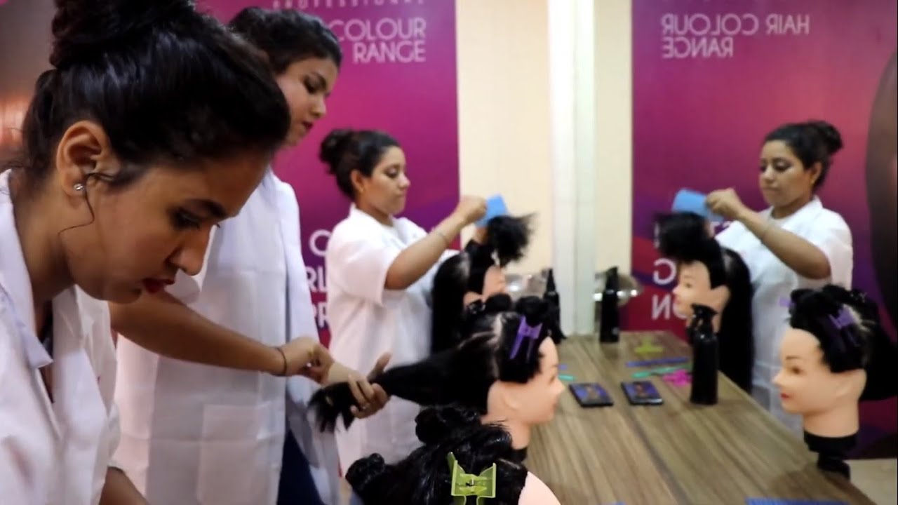 Beautician Courses in Mumbai | Beauty Parlor Course