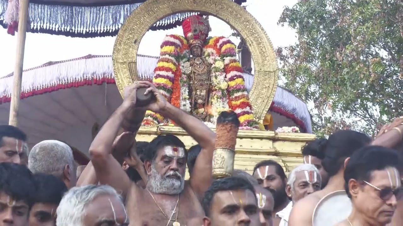 Kanchi Varadarajan - Pazhayaseevaram Paarivettai_1h 5m