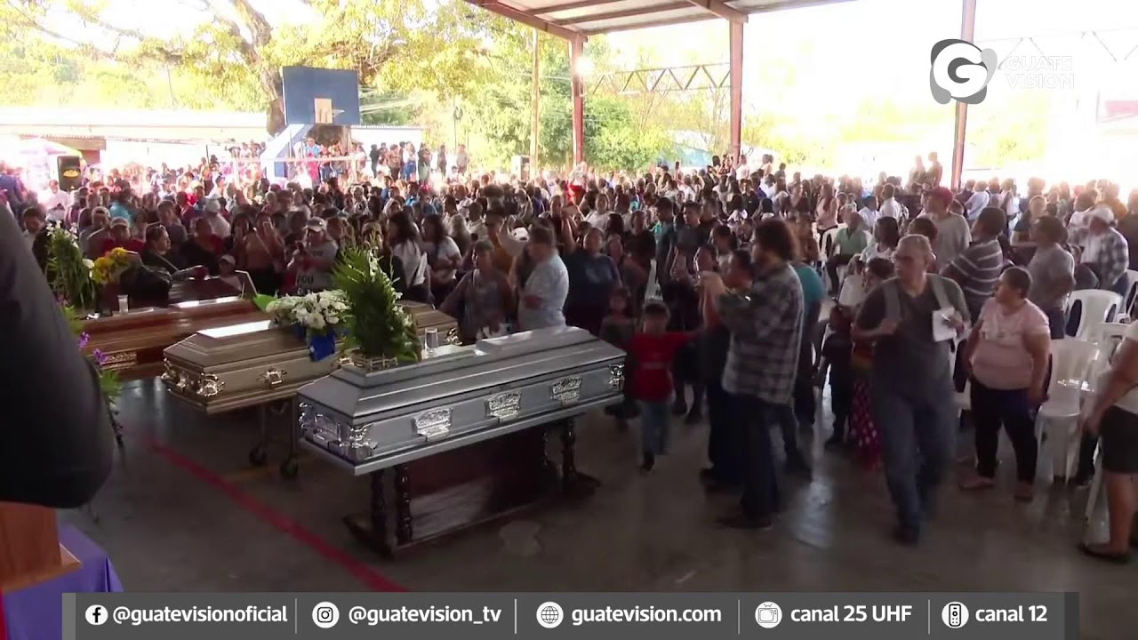 Presidente Arévalo visita Santo Domingo Los Ocotes; comunidad inhumará a 12 personas de busazo
