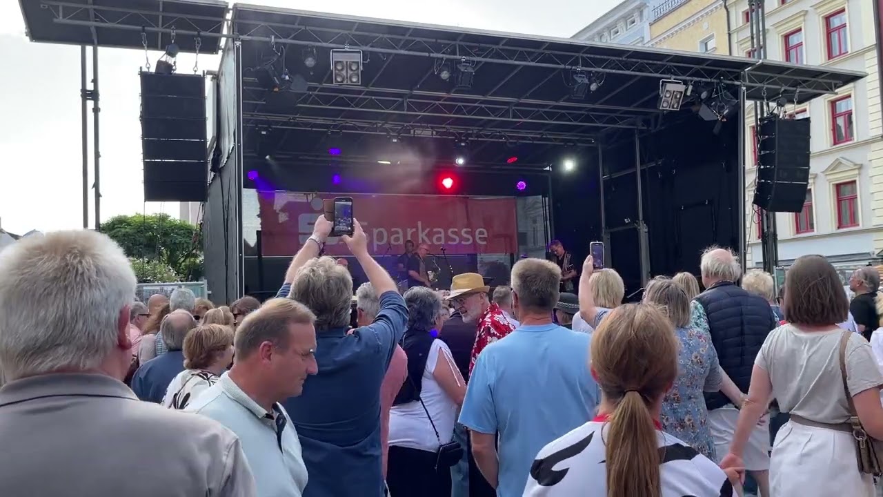 Shake Rattle and Roll - Bill Haley Cover - The Hot Shakers live at Bürgerfest Straubing 02.07.2023