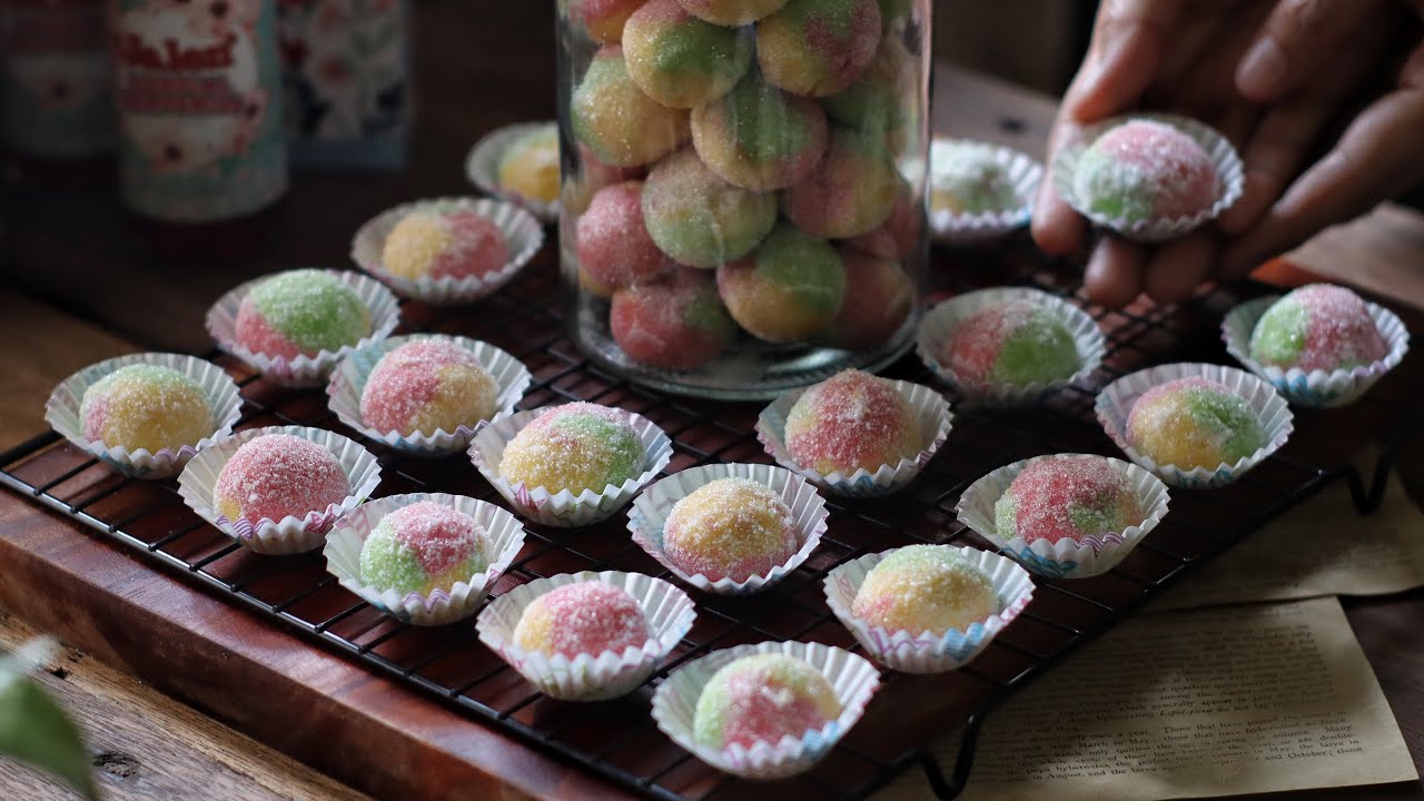BISKUT SUJI KRISTAL