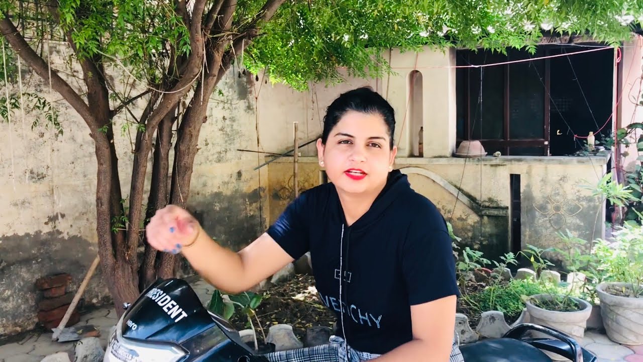 Chappal 🩴 broken while kicking a scooter | kickstart Scotty by Punjabi girl @Punjabivlogg