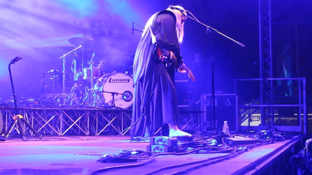 Eivor - Lívstræðrir (live Montelago Celtic Festival 2024)