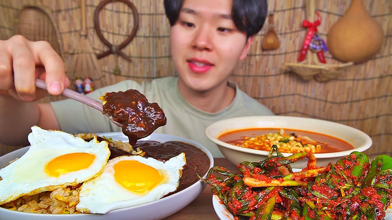 중국집스타일로 볶음밥 만들었습니다. 이정도면 중국집 안 가도 되겠습니다. FRIED RICE JJAMBBONG RAMEN KIMCHI KOREAN FOOD ASMR MUKBANG.