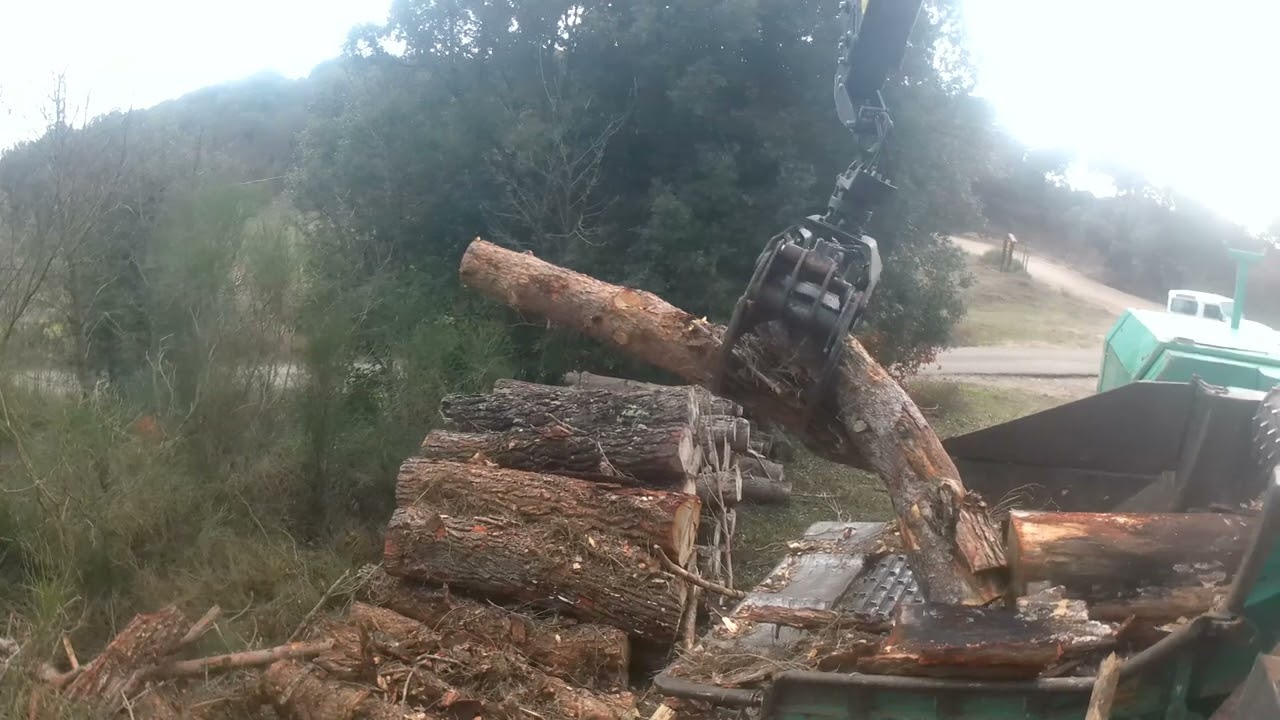 chipper jenz 561 tuscany chipper truck