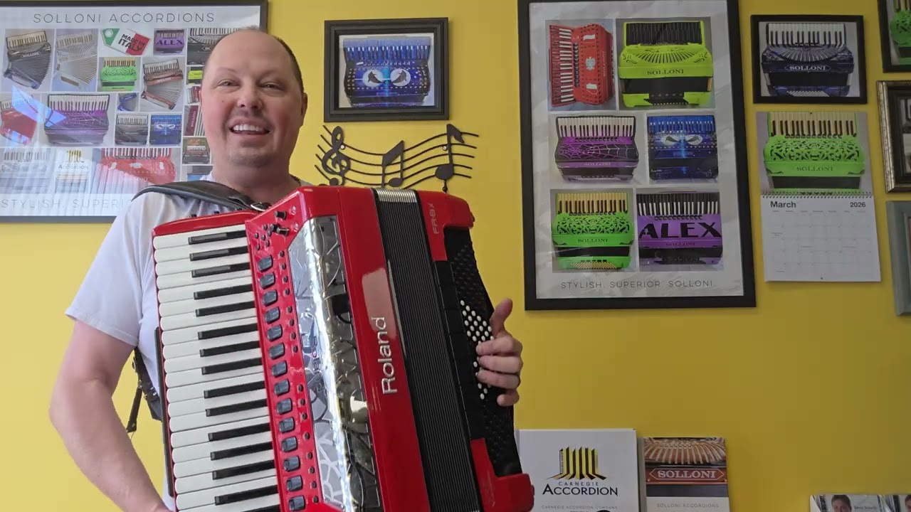 Roland FR8X, pre-owned, all new straps, newer battery, FREE SHIPPING $4,500 (Carnegie Accordion Co.)
