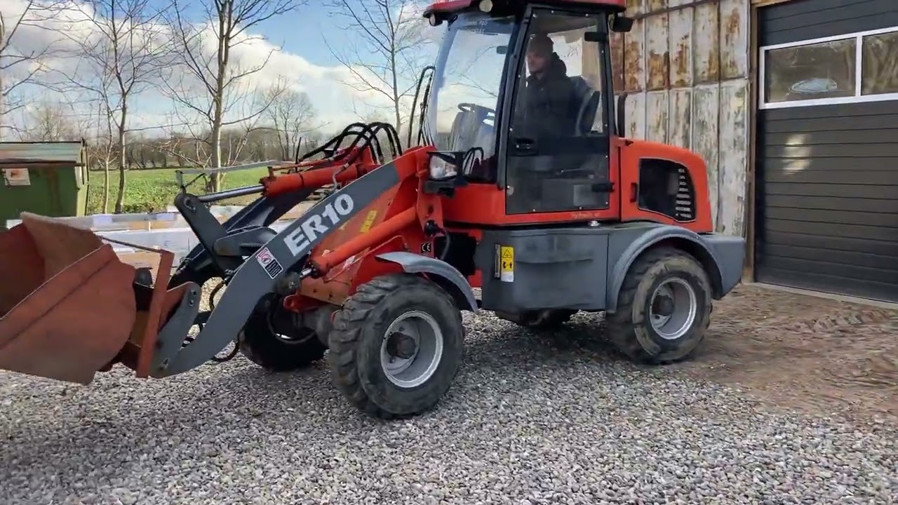ER10 loader for sale on www.retrade.eu